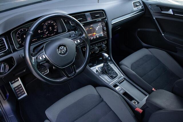 Volkswagen GOLF 1.4 TSI Highline Business Panoramadak Camera Virtuele cockpit Stoelverwarming