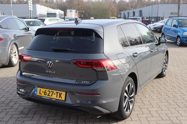 Volkswagen GOLF 1.0 eTSI Life Business BTW auto, Navigatie, Apple Carplay, Stoelverwarming, Automaat, Adaptieve cruise control, BTW Auto