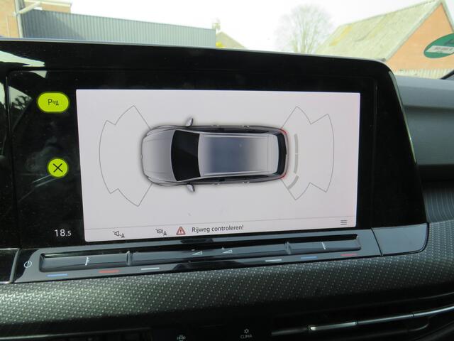 Volkswagen GOLF Variant 1.5 TSI R-Line * Rijklaarprijs incl. garantie * Trekhaak uitklapb. * Led Koplampen * PDC V+A *