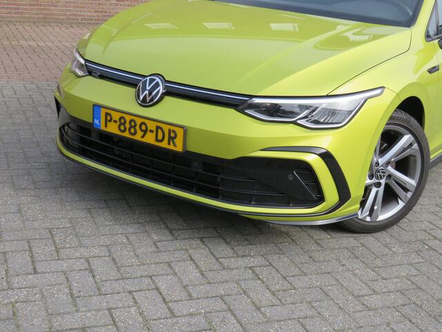 Volkswagen GOLF Variant 1.5 TSI R-Line * Rijklaarprijs incl. garantie * Trekhaak uitklapb. * Led Koplampen * PDC V+A *
