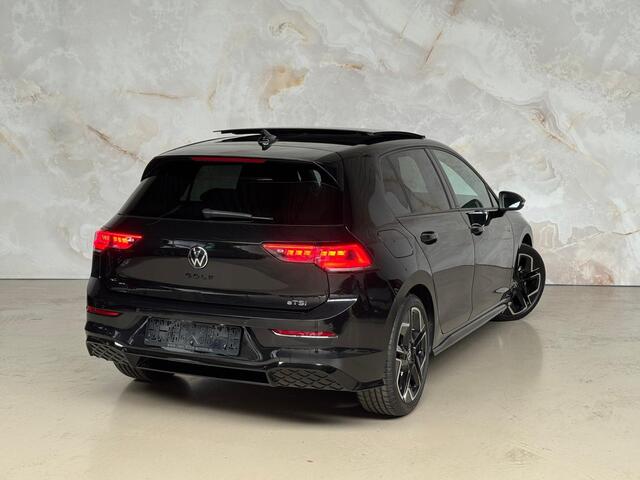 Volkswagen GOLF 1.5 eTSI R line / Pano / H&K /
