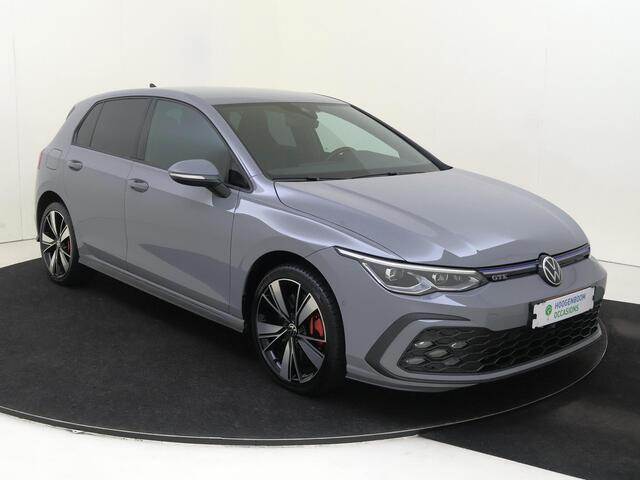 Volkswagen GOLF 1.4 eHybrid GTE | Parkeerassistent | Keyless | Dodehoek detectie | Stoel- en stuurwielverwarming | Navigatie | Adaptieve cruise control | Achteruitrijcamera |