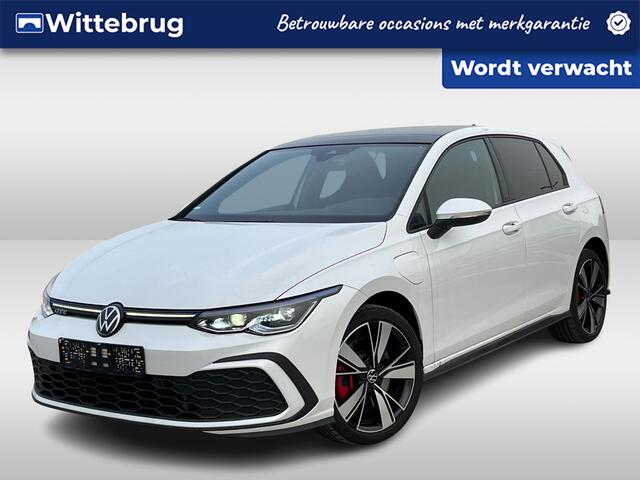 Volkswagen GOLF 1.4 DSG 245pk eHybrid GTE / Panoramadak / IQ LED / Trekhaak / 18'' LMV