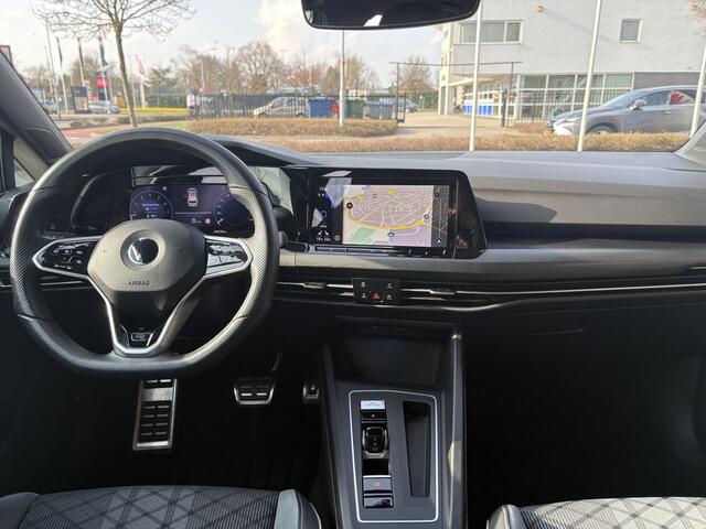 Volkswagen GOLF Variant 1.5 eTSI / 150 pk R-Line Business+ Automaat | 19" Lichtmetalen velgen | Navigatie | Stoelverwarming |