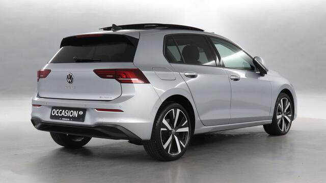 Volkswagen GOLF 1.5 eHybrid 204pk Life Edition DSG / Panoramadak / Stoel+Stuurverwarming / Camera / Wordt verwacht