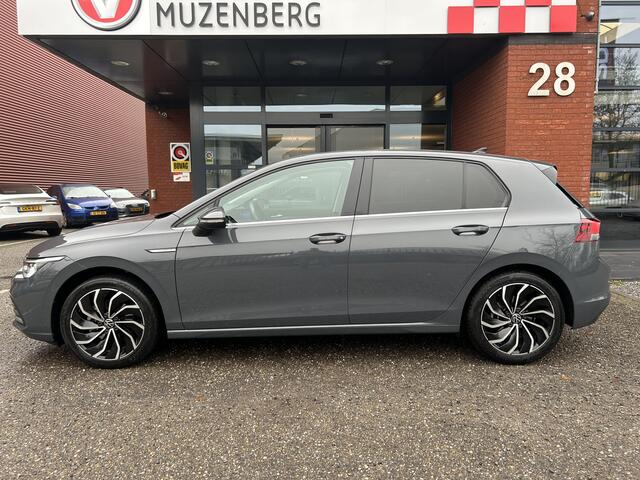 Volkswagen GOLF 1.5 eTSI Style // ADAPTIVE CRUISE // TREKHAAK // CAMERA // CLIMA // NAVI // ERGO ACTIVE STOEL // MEMORY SEAT //
