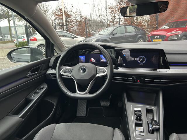 Volkswagen GOLF 1.5 eTSI Style // ADAPTIVE CRUISE // TREKHAAK // CAMERA // CLIMA // NAVI // ERGO ACTIVE STOEL // MEMORY SEAT //