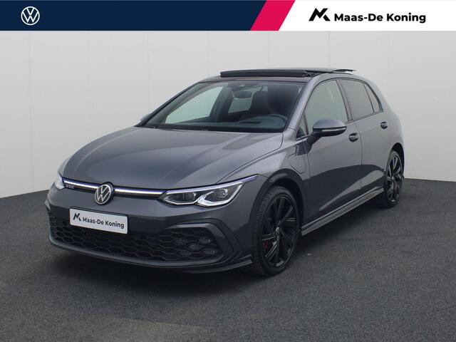 Volkswagen GOLF 1.4TSIeHybrid 180kW/245PK GTE · Panoramadak · Camera + Parkeersensoren · Trekhaak