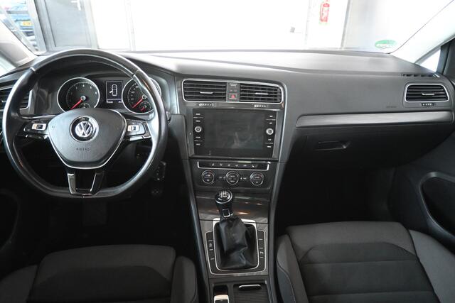 Volkswagen GOLF 1.0 TSI Comfortline Clima Navigatie Carplay Stoelverwarming Goed Onderhouden! Inruil Mogelijk!