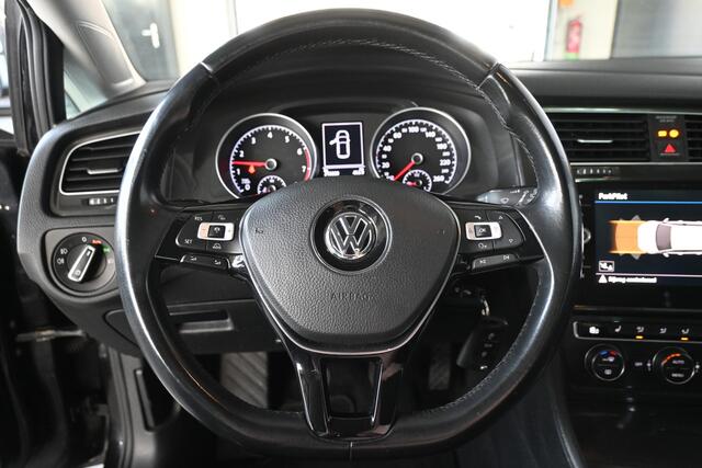 Volkswagen GOLF 1.0 TSI Comfortline Clima Navigatie Carplay Stoelverwarming Goed Onderhouden! Inruil Mogelijk!