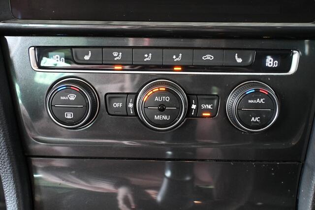 Volkswagen GOLF 1.0 TSI Comfortline Clima Navigatie Carplay Stoelverwarming Goed Onderhouden! Inruil Mogelijk!