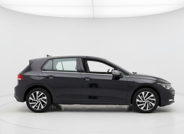 Volkswagen GOLF 1.4 eHybrid 204PK DSG STYLE CAMERA/CARPLAY/SFEERVERL.