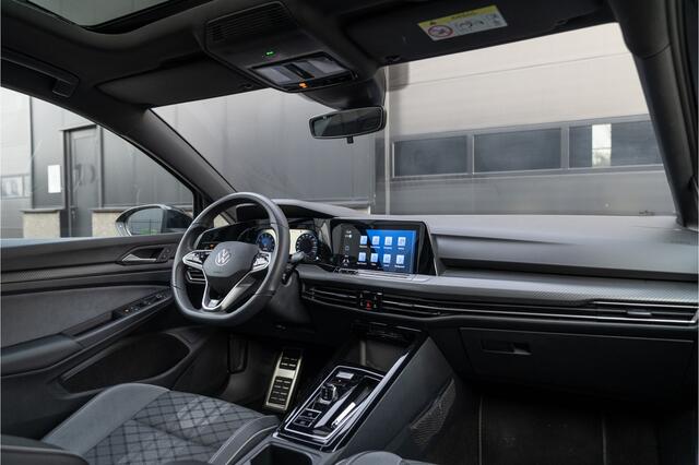 Volkswagen GOLF 1.5 eTSI 2X R-Line 150PK | Pano | Keyless | Virtual | Camera | ACC | DCC | Front Assis | Lane Assis | Side Assis