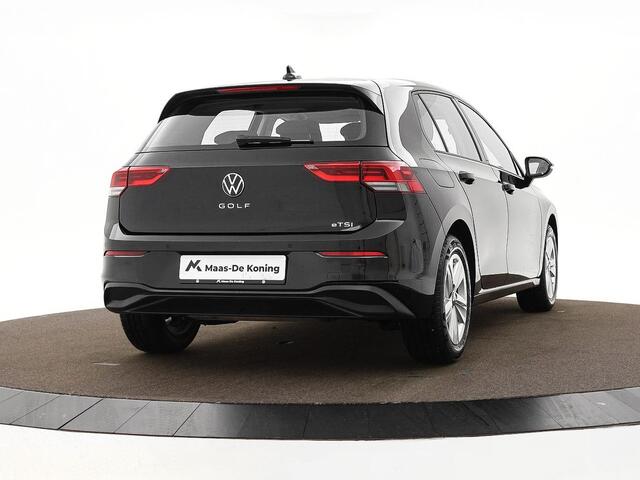 Volkswagen GOLF 1.0 eTSI 110pk DSG Life · Camera · Apple/Android Car Play · P-Sensoren · Sfeerverlichting · Keyless · Dodehoek Detectie · 16'' Inch ·