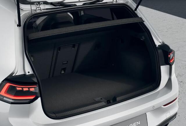 Volkswagen GOLF 1.5 eHybrid 272PK DSG GTE / Black Style / Panoramadak / Leer / Head-Up Display / 18'' LMV / VW