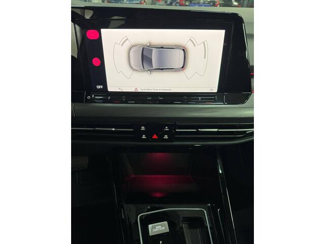 Volkswagen GOLF 1.4 eHybrid Style | Stoelverwarming | Memory seat | Massage | Adaptive cruise control | Elektrische stoel | Keyless | Apple Carplay | Parkeersensoren | Ambiance Verlichting |