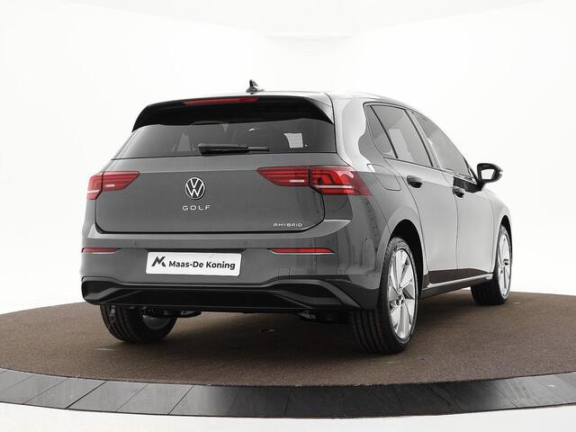 Volkswagen GOLF Life Edition 1.5 eHybrid 204 PK 6 versn. DSG PRIVATE LEASE VANAF ¤459P/M · Comfort pakket · Achteruitrijcamera · Draadloze telefoonverbinding · Voorraad OUTLET · Prijs is inclusief inruilpremie ·