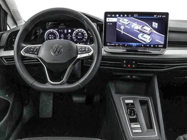 Volkswagen GOLF Life Edition 1.5 eHybrid 204 PK 6 versn. DSG PRIVATE LEASE VANAF ¤459P/M · Comfort pakket · Achteruitrijcamera · Draadloze telefoonverbinding · Voorraad OUTLET · Prijs is inclusief inruilpremie ·