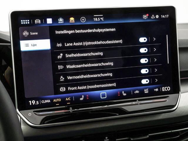 Volkswagen GOLF Life Edition 1.5 eHybrid 204 PK 6 versn. DSG PRIVATE LEASE VANAF ¤459P/M · Comfort pakket · Achteruitrijcamera · Draadloze telefoonverbinding · Voorraad OUTLET · Prijs is inclusief inruilpremie ·