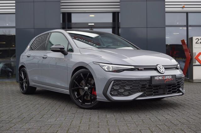 Volkswagen GOLF GTI DSG 265pk Facelift / Panodak / Black/ 19 Inch/ IQ LED Matrix/ Harman Kardon/ Camera