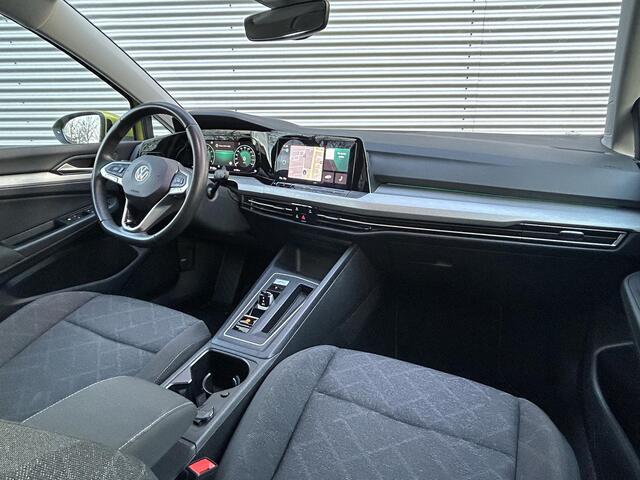 Volkswagen GOLF 1.0 eTSI Life | Adpt. Cruise | LED | Carplay |