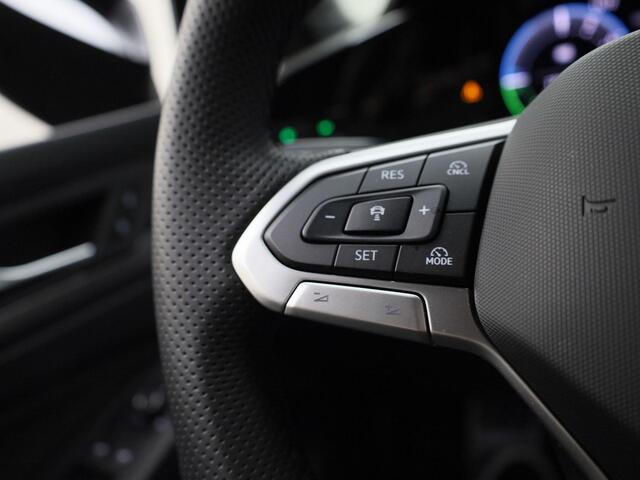 Volkswagen GOLF 1.5eHybrid 200kW/272PK GTE · Navigatie · Apple/Android · Camera + Parkeersensoren · Garantie t/m 13-05-2030 of 100000km