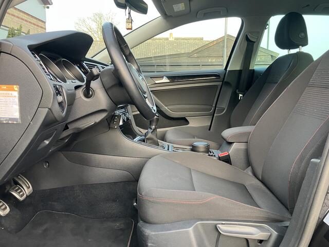 Volkswagen GOLF Variant 1.6 TDI | ACC | Carplay | ParkPilot | NAP