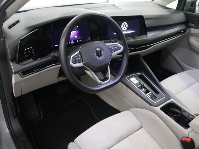 Volkswagen GOLF 1.5 eTSI Style | Ele.verstelbare sportstoel + ERGO | Camera | DAB | Virtual Cockpit | Stoelverwarming | Apple Carplay/Android Auto | Adaptieve Cruise Control | IQ LED |