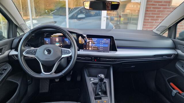 Volkswagen GOLF 1.5 TSI Life, PDC, NL Auto!