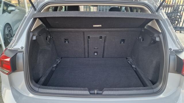 Volkswagen GOLF 1.5 TSI Life, PDC, NL Auto!