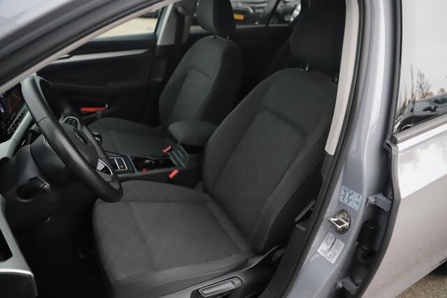 Volkswagen GOLF 1.0 TSI Life 110PK Navigatie Achteruitrijcamera Carplay Android Adaptive Cruise Sfeerverlichting