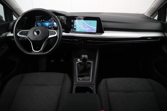Volkswagen GOLF 1.0 TSI Life 110PK Navigatie Achteruitrijcamera Carplay Android Adaptive Cruise Sfeerverlichting