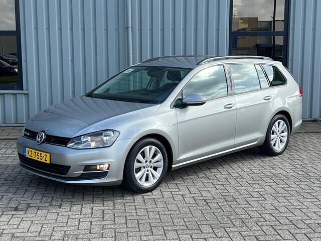 Volkswagen GOLF Variant 1.0 TSI Comfortline - Navigatie - DAB Radio - Parkeerhulp voor + achter
