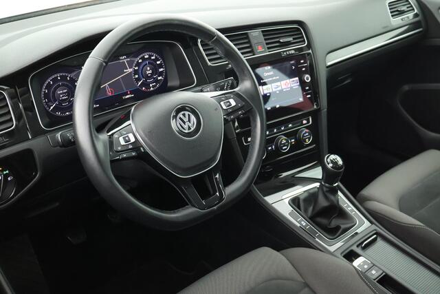 Volkswagen GOLF 1.5 TSI 130pk Highline Trekhaak Virtual Cockpit Navigatie