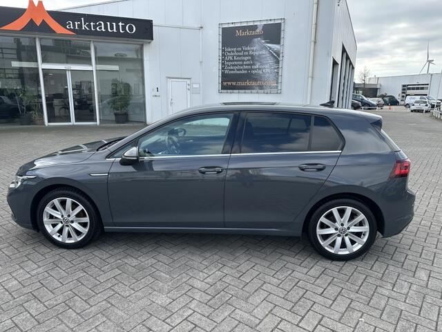 Volkswagen GOLF VIII Lim. 1.5 Tsi Act Highline Massage Matrix Carplay Trekhaak