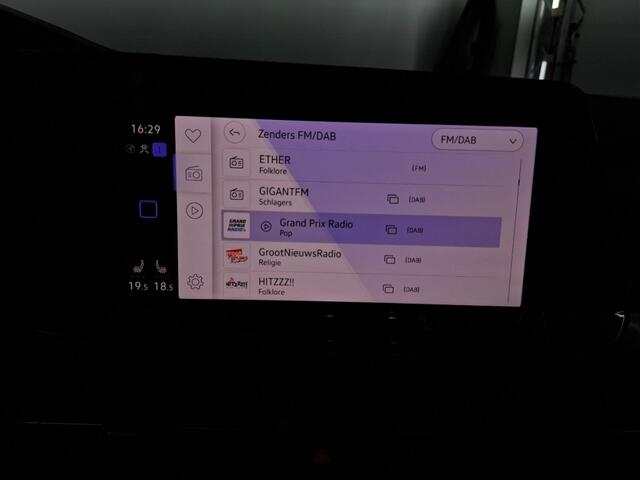 Volkswagen GOLF 1.5 TSI Life Bussines Stoelverwarming Navi Led