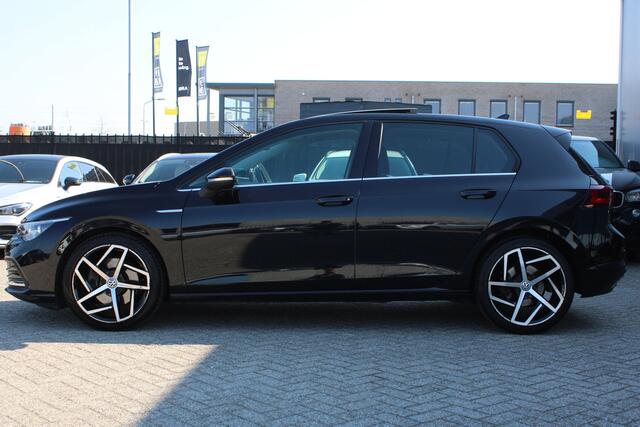 Volkswagen GOLF 1.5 eTSI 150PK Style PANORAMADAK MEMORY ACC SFEER CARPLAY 18''