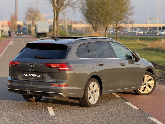 Volkswagen GOLF Variant 1.5 eTSI Style 150Pk Pano 360 Camera Trekhaak