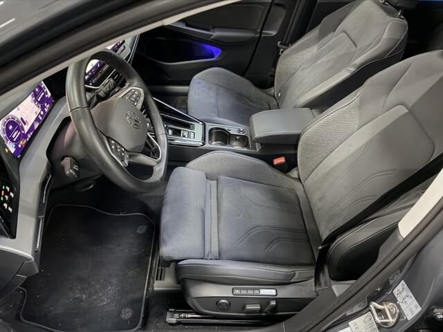 Volkswagen GOLF Variant 1.5 eTSI Style 150Pk Pano 360 Camera Trekhaak