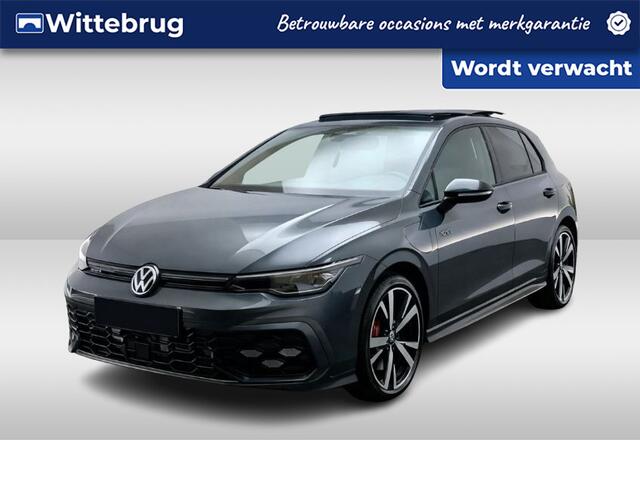 Volkswagen GOLF 1.5 eHybrid 272PK DSG GTE / Panoramadak / lederen bekleding / Black style / Elec.Trekhaak / 18'' LMV