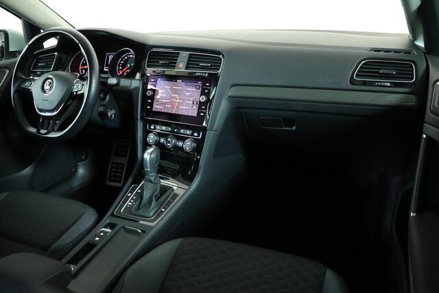 Volkswagen GOLF 1.5 TSI Highline JOIN Panorama / Opendak / DSG / Dynamic LED / Navi