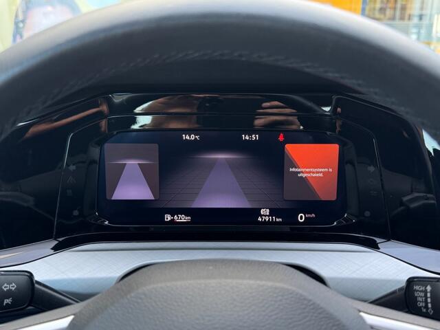 Volkswagen GOLF 1.5 TSI 130 pk Life Bus. - Navi/Apple/Android - camera - Adap cruise - stoel/stuur verw