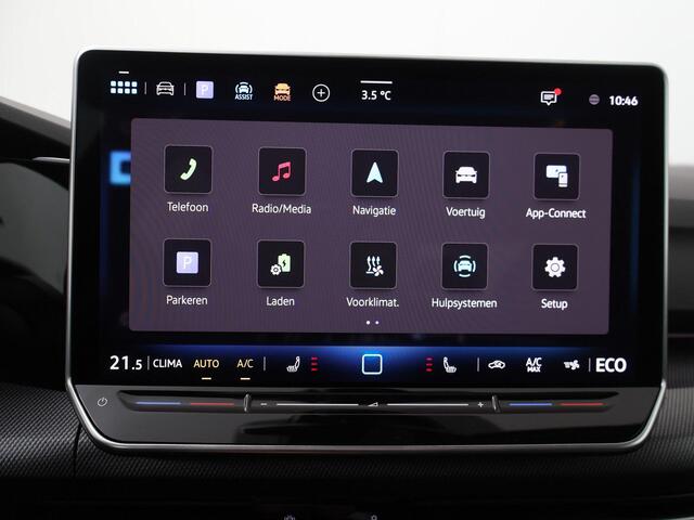 Volkswagen GOLF 8 GTE 1.5 eHybrid 200 kW / 272 PK Hatchback 6-DSG | Panoramadak | Black Style |