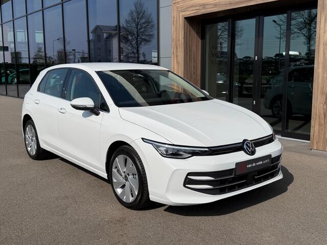 Volkswagen GOLF 1.5 eHybrid 204pk Style | 360 Camera | Ergo stoel | Adapt. Cruise | Rijklaar incl. 5 jaar Fabrieksgarantie