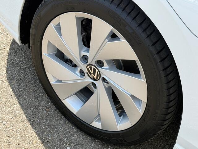 Volkswagen GOLF 1.5 eHybrid 204pk Style | 360 Camera | Ergo stoel | Adapt. Cruise | Rijklaar incl. 5 jaar Fabrieksgarantie