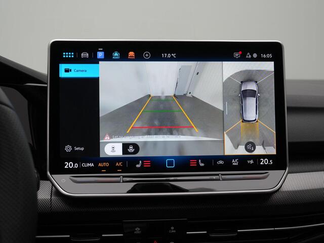 Volkswagen GOLF 1.5 eHybrid 272 pk DSG GTE | Panoramadak | 360 Camera | Head-up display | IQ Light | Stuur-/stoelverwarming