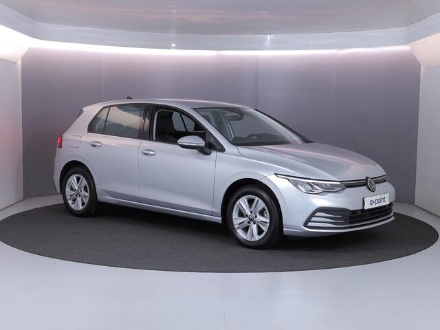 Volkswagen GOLF 1.0 eTSI Life 110pk DSG | Camera| Navi| LM-velgen| Park-sensors| Keyless start