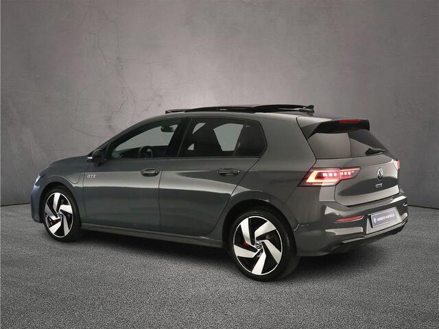 Volkswagen GOLF GTE 1.5 TSI eHybrid 272pk DSG Automaat Trekhaak, Adaptive cruise control, Lederen bekleding, LED matrix koplampen, Panoramadak, Navigatie