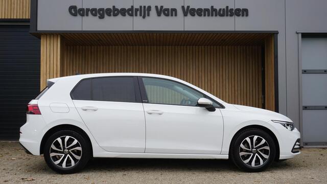 Volkswagen GOLF 1.5 TSI 131PK 5Drs Active Business LED A-Camera Virtual Stoel & Stuurverwarming Adaptive Cruise *Sfeerverlichting* Nette Golf!