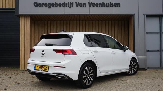 Volkswagen GOLF 1.5 TSI 131PK 5Drs Active Business LED A-Camera Virtual Stoel & Stuurverwarming Adaptive Cruise *Sfeerverlichting* Nette Golf!